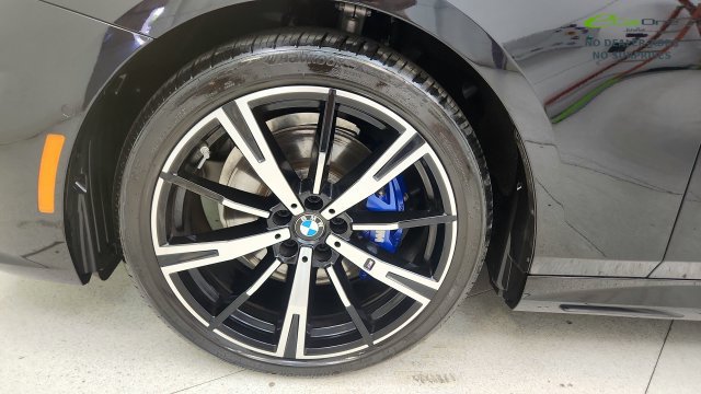Used 2027 BMW 530i w/ M Sport Package RWD image 79