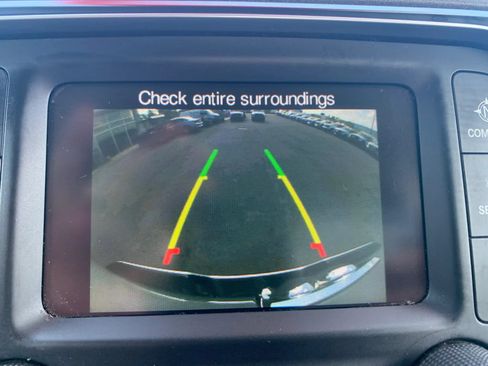 Used 2018 RAM 1500 Express RWD image 17