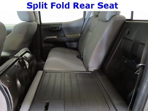 Used 2018 Toyota Tacoma SR5 image 30