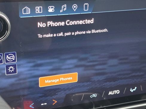 New 2026 Chevrolet Equinox EV LT image 5