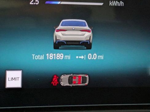 Used 2023 BMW i4 eDrive40 w/ Premium Package image 11