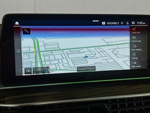 Used 2023 BMW 530e w/ Premium Package image 22