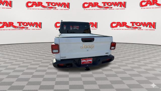 Used 2023 Jeep Gladiator Overland AWD/4WD image 7