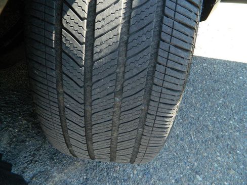 Used 2012 Ford Taurus SEL image 24