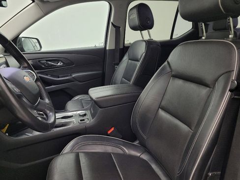 Used 2021 Chevrolet Traverse High Country image 17