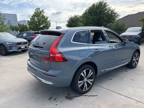 Used 2023 Volvo XC60 B5 Plus w/ Climate Package image 5