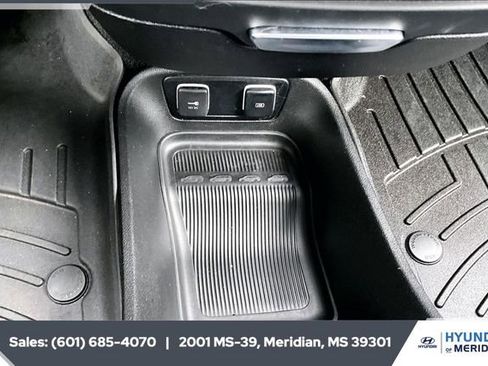 Used 2020 Chrysler Pacifica Touring-L w/ S Appearance Package image 23