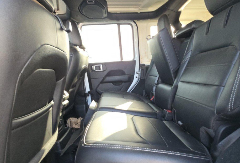 Used 2022 Jeep Wrangler Unlimited Sahara w/ Cold Weather Group AWD/4WD image 7