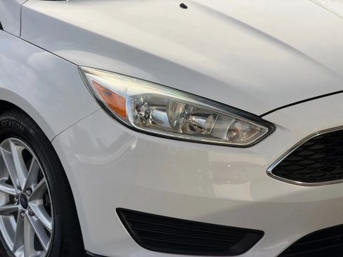 Used 2015 Ford Focus SE image 9