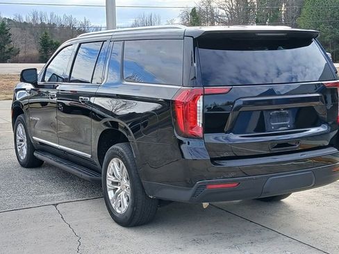 Used 2021 GMC Yukon XL SLT w/ SLT Premium Package image 5