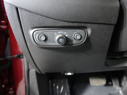 Used 2020 Chevrolet Equinox LT AWD/4WD image 23