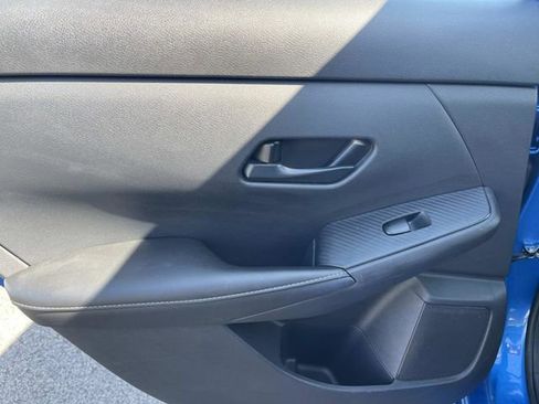 Used 2024 Nissan Sentra SV FWD image 18
