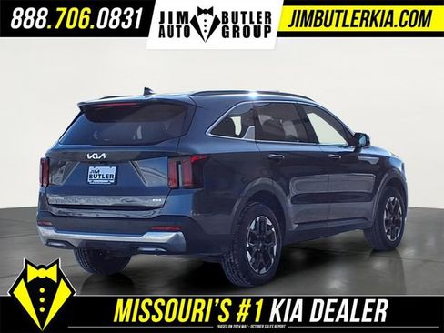 Used 2024 Kia Sorento S image 29
