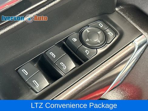 Used 2021 Chevrolet Silverado 1500 LTZ AWD/4WD image 16