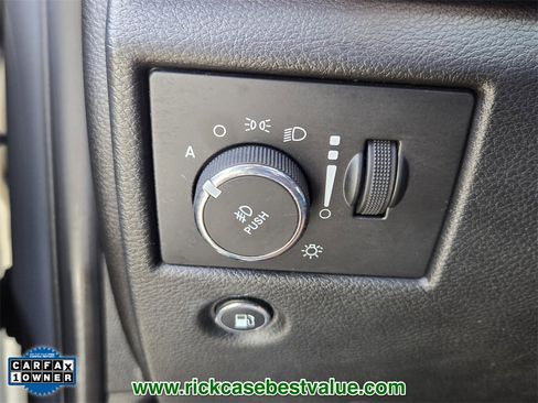 Used 2021 Jeep Grand Cherokee Laredo X image 32