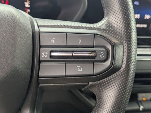 Used 2023 Chevrolet Colorado W/T w/ Safety Package AWD/4WD image 20