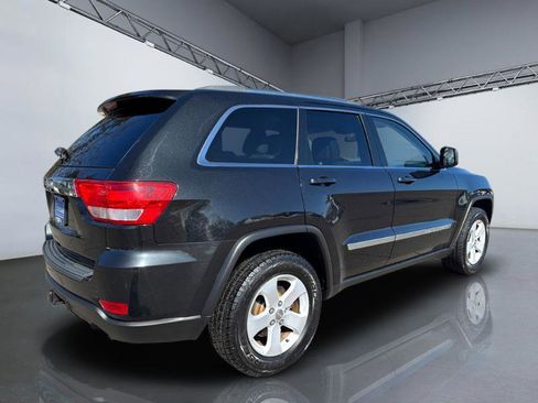 Used 2011 Jeep Grand Cherokee Laredo image 7
