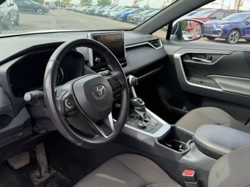 Used 2025 Toyota RAV4 SE AWD/4WD image 13
