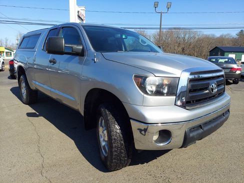 Used 2012 Toyota Tundra 4x4 Double Cab w/ TRD Off-Road Pkg image 3