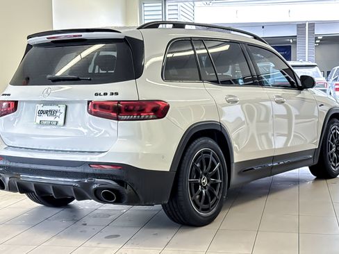 Used 2023 Mercedes-Benz GLB 35 AMG 4MATIC image 4