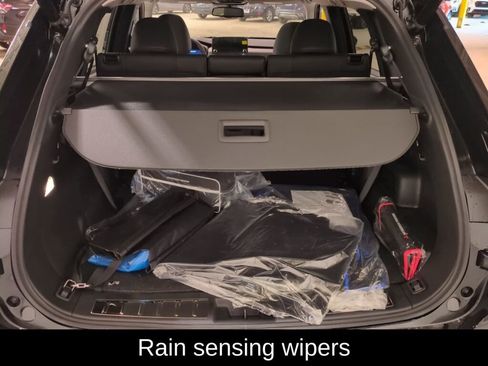 New 2025 Mitsubishi Outlander SE image 13