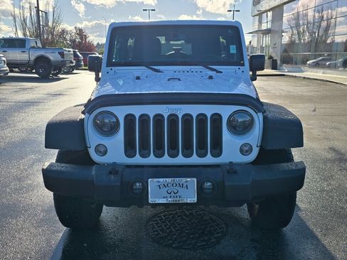 Used 2016 Jeep Wrangler Unlimited Sport w/ Quick Order Package 23S AWD/4WD image 2