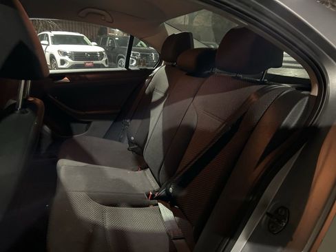 Used 2014 Volkswagen Jetta TDI image 12