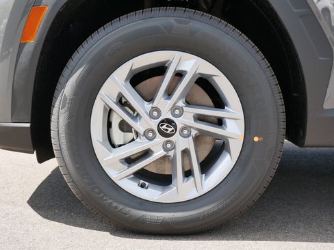 New 2026 Hyundai Tucson SE image 5