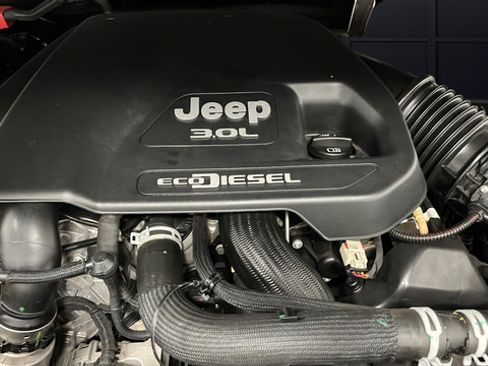 Used 2021 Jeep Wrangler Unlimited Rubicon AWD/4WD image 27