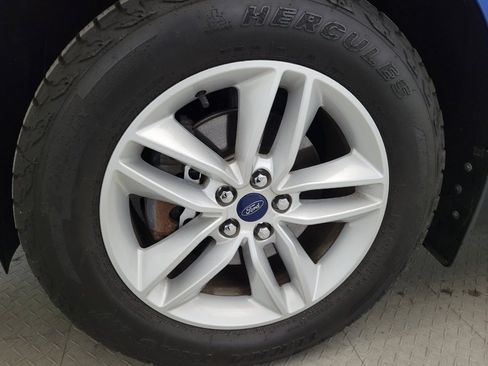 Used 2018 Ford Edge SEL FWD image 31