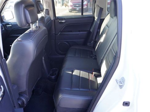 Used 2015 Jeep Patriot 4WD image 18