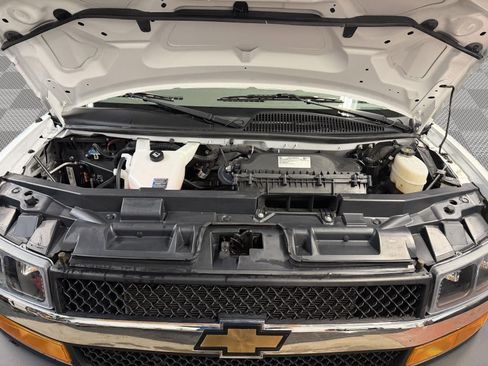 Used 2024 Chevrolet Express 2500 w/ Driver Convenience Package image 16