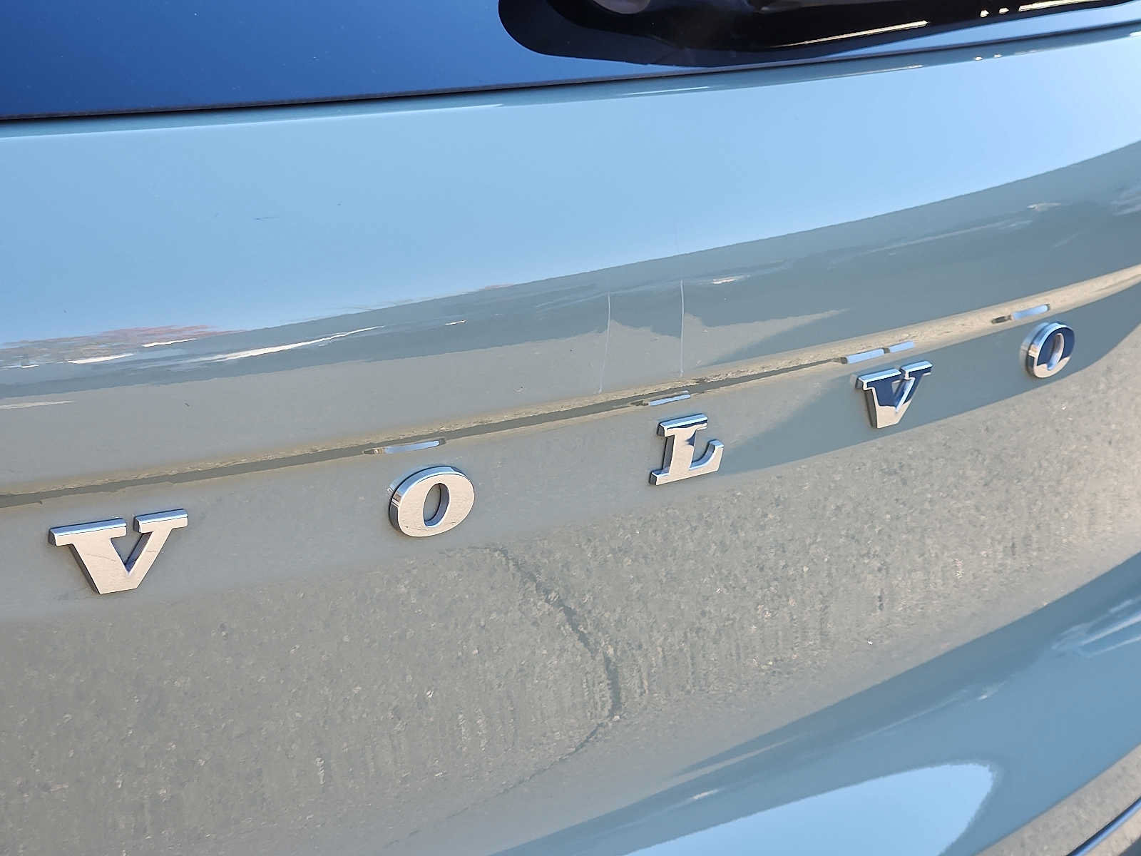Certified 2024 Volvo XC40 B5 Plus w/ Protection Package Premier AWD/4WD image 29
