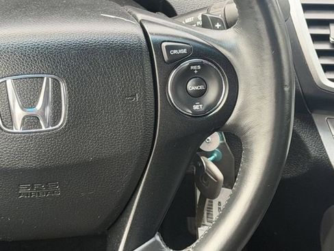 Used 2015 Honda Accord Sport image 13