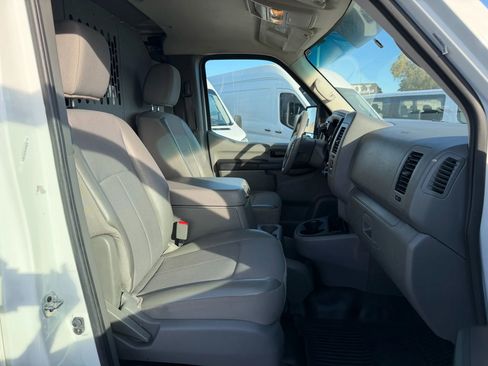 Used 2020 Nissan NV 2500 SV w/ Navigation Package image 12