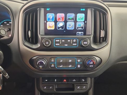Used 2018 Chevrolet Colorado Z71 AWD/4WD image 13