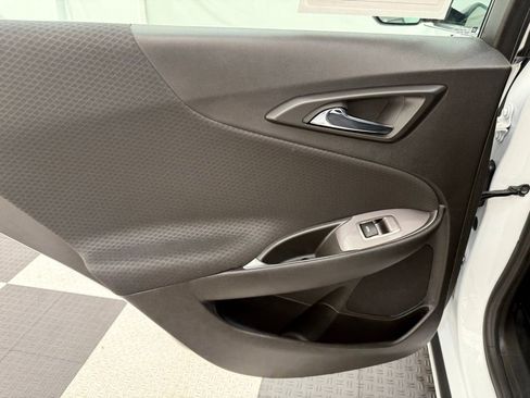 Used 2022 Chevrolet Malibu LT image 14