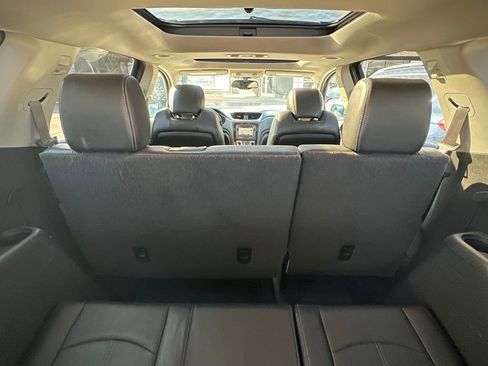 Used 2015 Chevrolet Traverse LT w/ LPO, 'HIT The Road' Package image 20