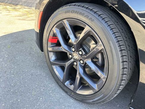Used 2020 Dodge Charger SXT w/ Blacktop Package RWD image 12
