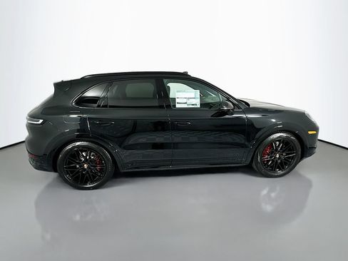 New 2026 Porsche Cayenne GTS AWD/4WD image 8
