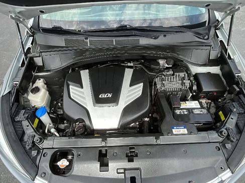 Used 2015 Hyundai Santa Fe Limited w/ Option Group 04 FWD image 48