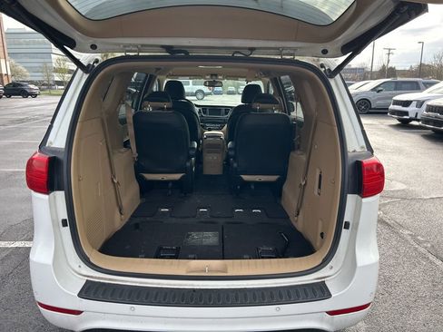 Used 2016 Kia Sedona SX FWD image 10