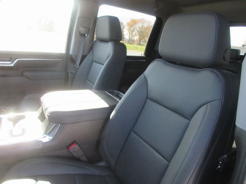 New 2026 GMC Sierra 3500 SLT image 14