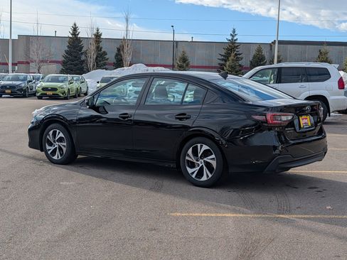 Used 2023 Subaru Legacy Premium image 5