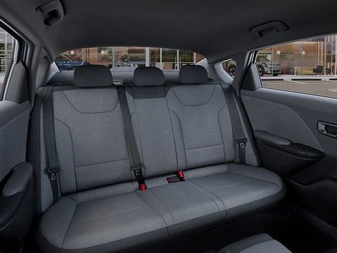 New 2025 Kia K4 LXS image 29