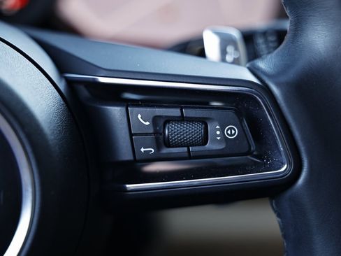 Used 2021 Porsche Panamera 4 image 40