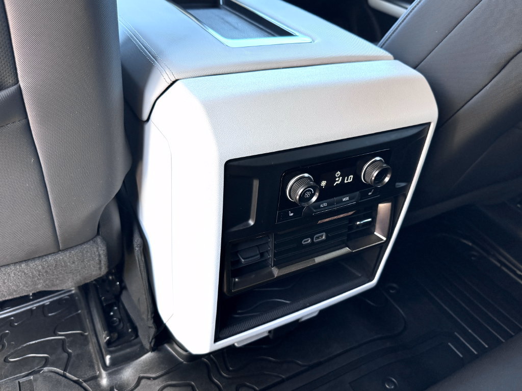 Used 2024 GMC Hummer EV 3X w/ LPO, Illumination Package AWD/4WD image 34
