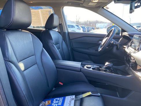 Used 2023 Nissan Rogue SL image 13