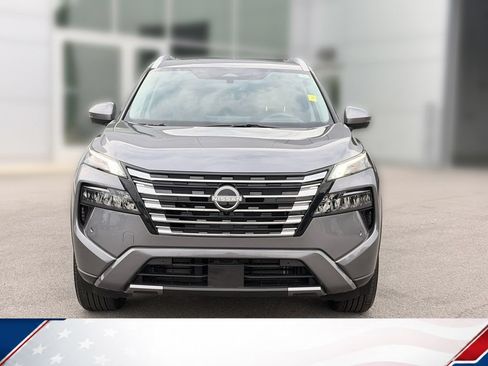 Used 2025 Nissan Rogue SL w/ SL Premium Package AWD/4WD image 5