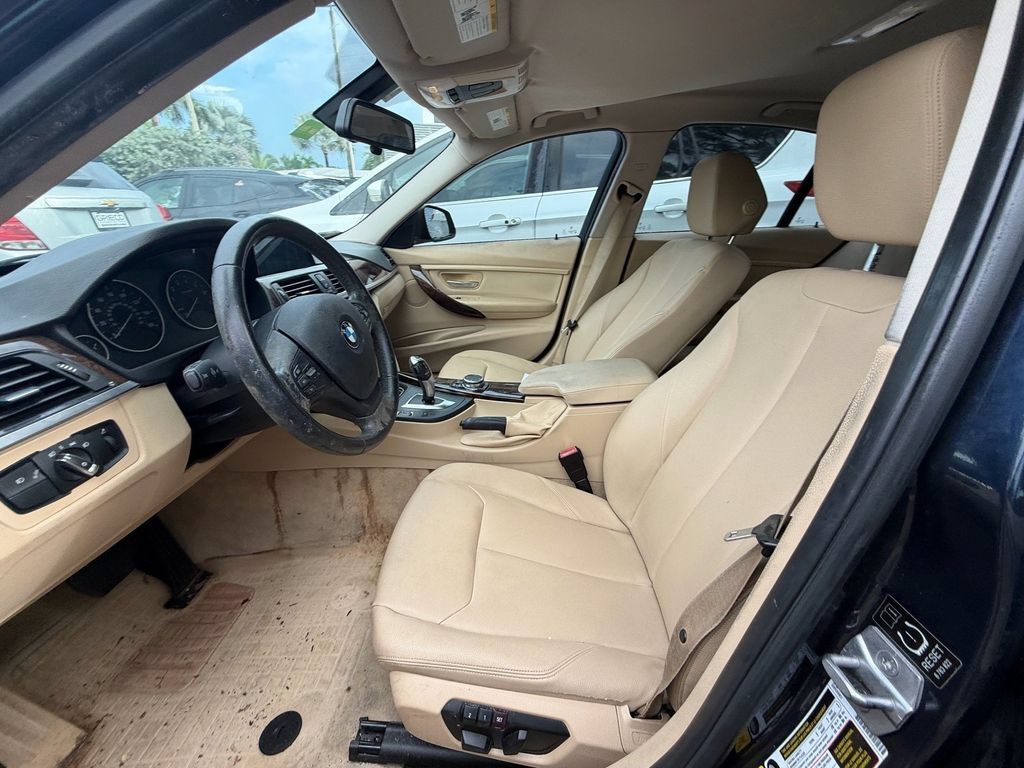 Used 2015 BMW 320i Sedan RWD image 6